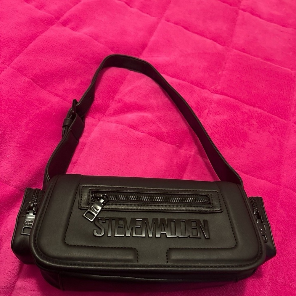 Steve Madden Black shoulder bag